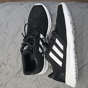 Adidas Cloudfoam 8- worn once!